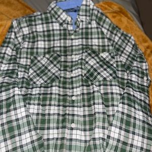 Men’s plaid shirt size M